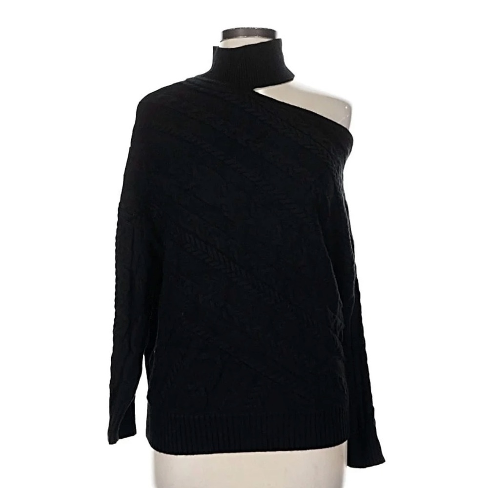 VENUS Off-Shoulder Black Sweater